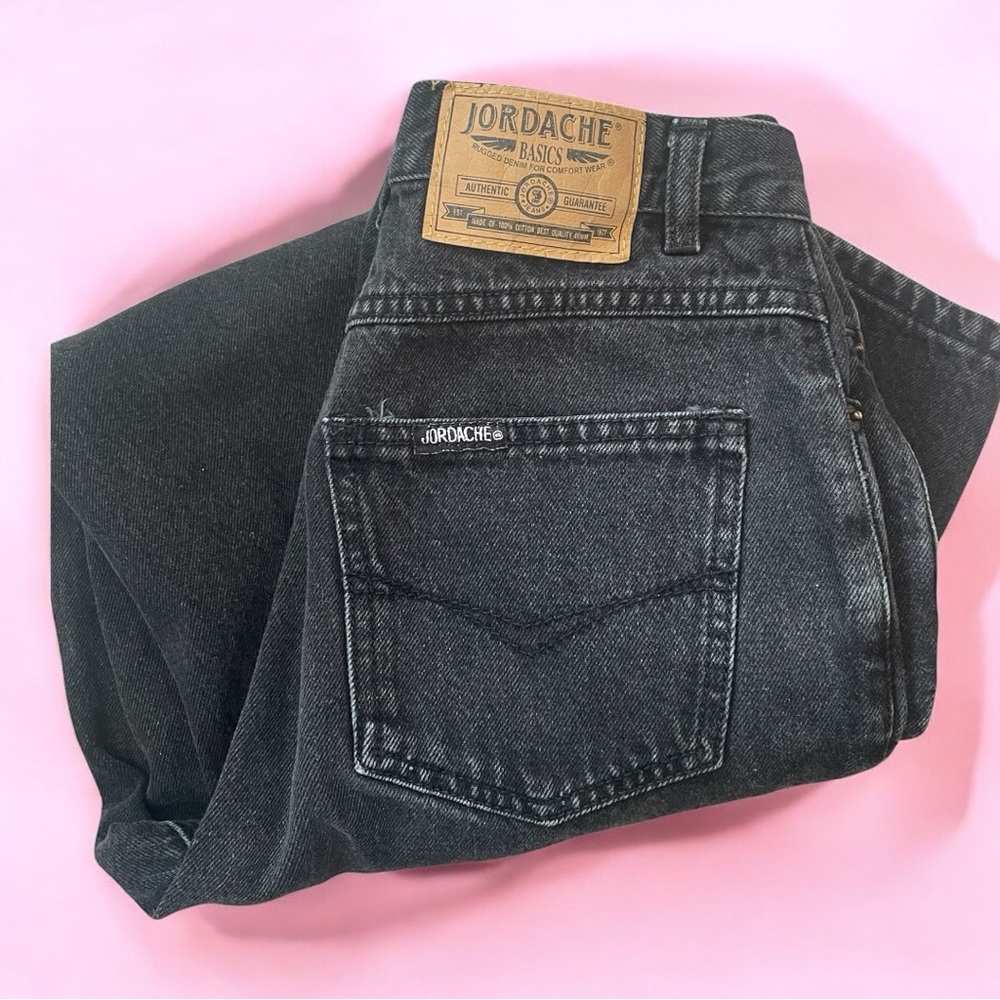 Vintage Jordache High-Waisted Black Jeans – Size 5 (Fits 2–4 Tall)